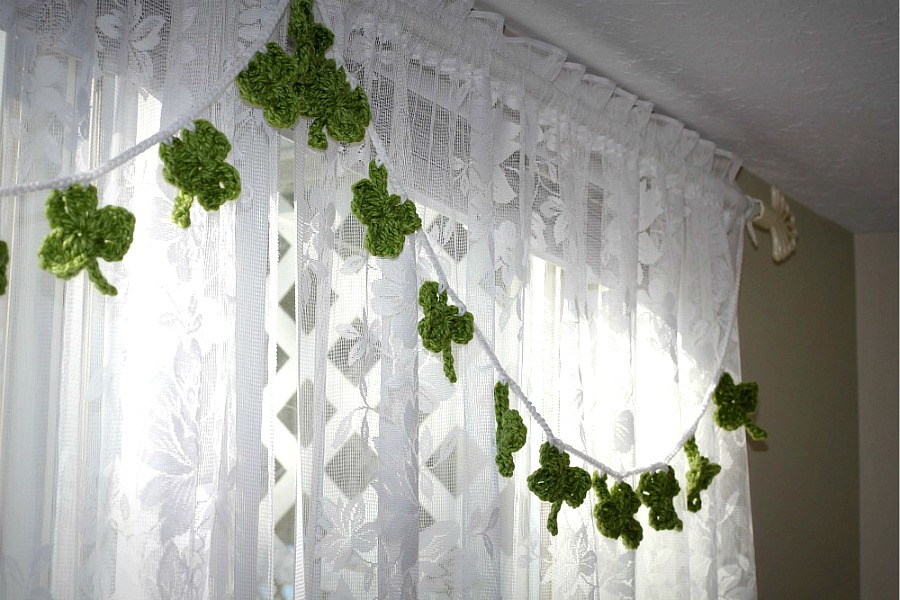 Crochet Shamrock Garland Grateful Prayer Thankful Heart