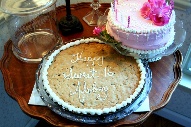 Easy recipe for Chocolate chip cookie pizza for birthdays or back to school treat.
