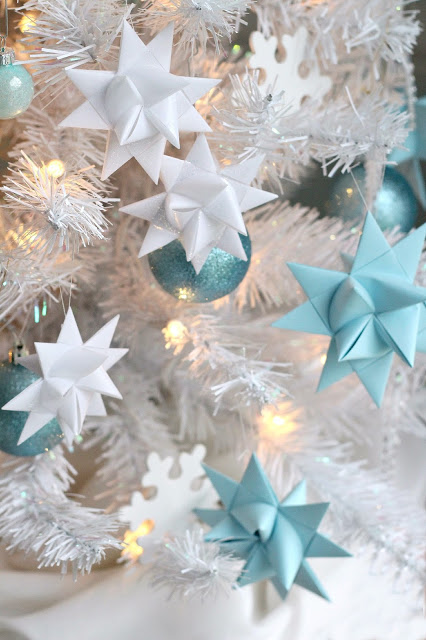 Beautiful folded paper German stars remind many of childhood when they were made at Christmas time. Easy to follow, step-by-step video tutorial teaches you how to make them. 