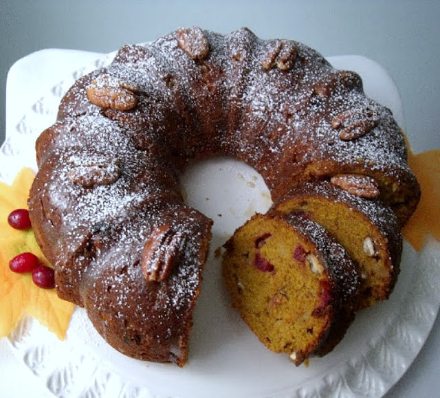 All-in-one Thanksgiving Bundt cake includes all your favorite flavors of Thanksgiving wrapped up in each delicious bite. Perfect for your dessert table.