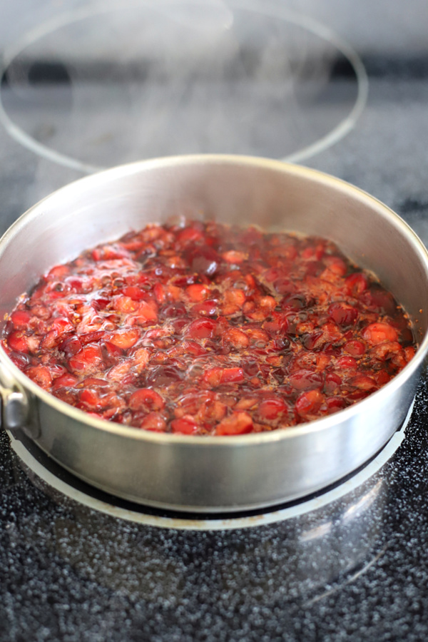simmering cranberry bread filling