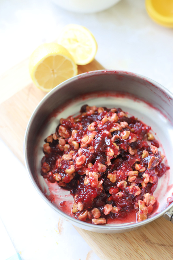cranberry and nut filling for bread