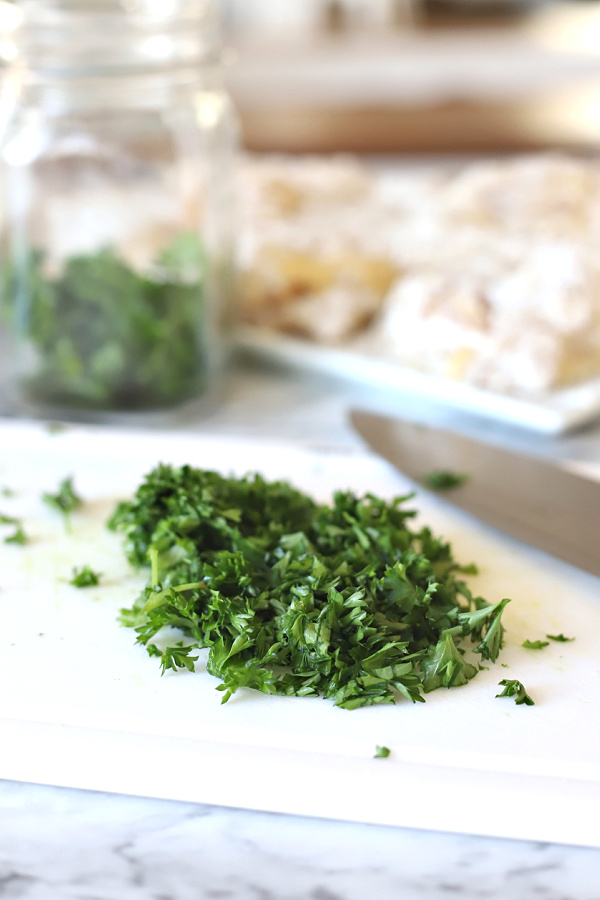 chopped fresh parsley for chicken francese