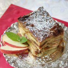 Apple-Apple Bread Pudding