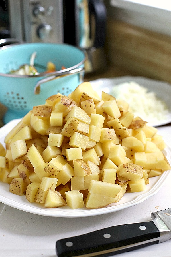 Easy recipe for homemade hashed browns. Diced potatoes are cooked in butter to perfection with a crispy exterior and great potato flavor. Great with eggs and bacon for breakfast or as a dinner side dish.