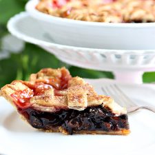 Cranberry and Fig Pie