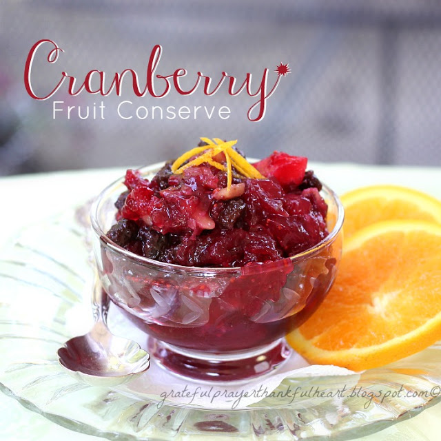 10 best cranberry recipes including pie, quick bread, scones, cranberry sauce, crisps and salad dressing using fresh or frozen cranberries.
