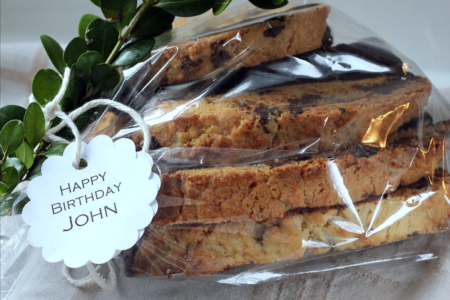 Chocolate Anise Biscotti wrapped in a cellophane bag and tied closed with a string is an appreciated gift for birthday, holidays or just-because. Leave a package on a coworkers desk to encourage and brighten a day.