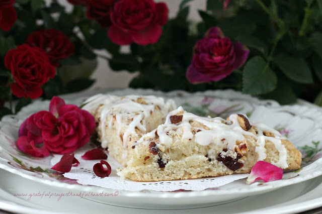 asy Sour Cream Cherry Scones are not-too-sweet, filled with dried cherries, sprinkled with chopped almonds then drizzled with a confectioner's glaze.