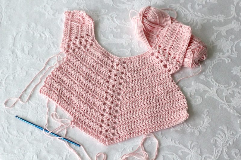 Crochet Baby Bib from Vintage Pattern - Grateful Prayer | Thankful Heart