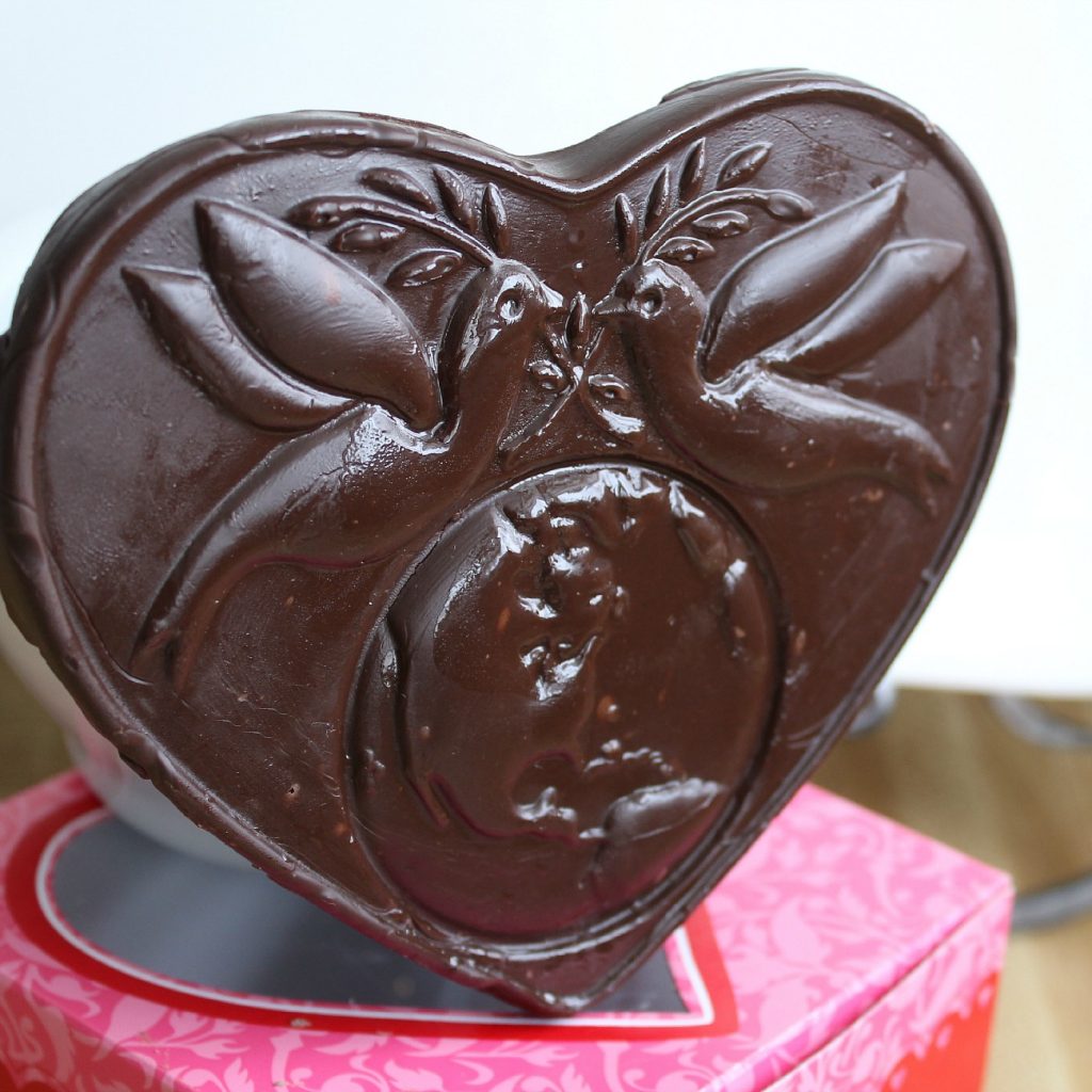 heart shaped mold chocolate bar