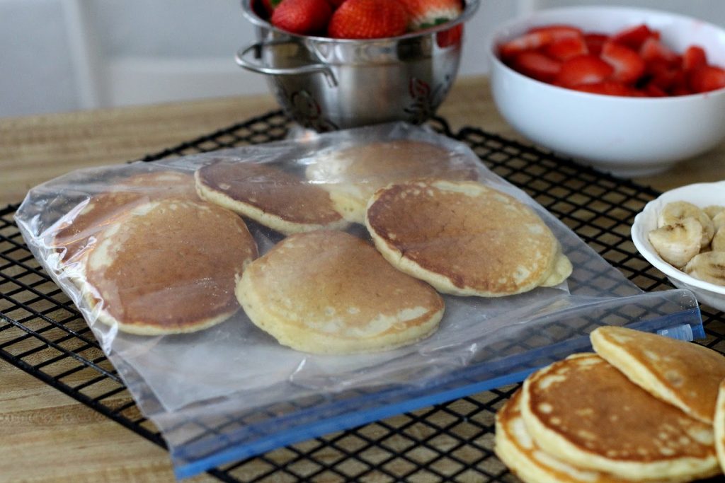 How to freeze fluffy buttermilk pancakes