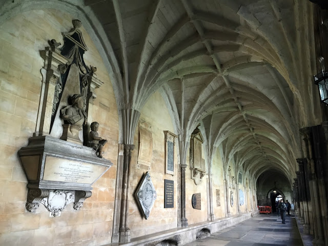 Walking the corridor of the Westminster Abbey cloister.
