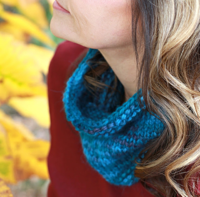 Here is a very basic and quick-to-make cowl that is stylish and warm. It is made from alpaca yarn but can be made from your favorite yarn. Warm and stylish!