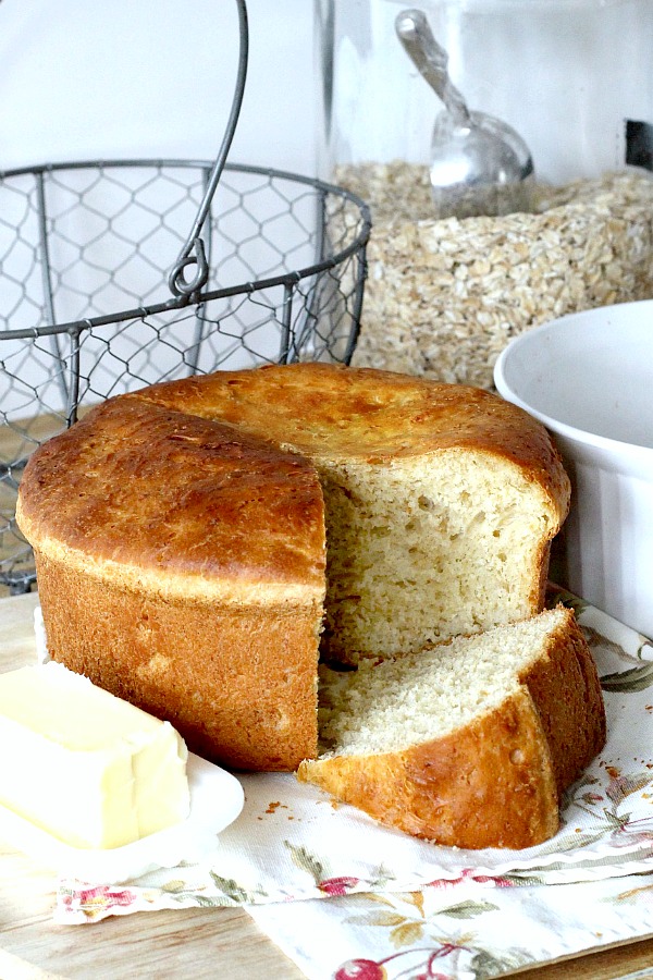 You won't be disappointed when you bake up this lovely Honey-Oat Casserole Bread. It looks beautiful and tastes delicious. A perfect accompaniment with a hot bowl of soup, crisp green salad or side with your favorite entree. 