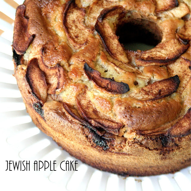 Sometimes mishaps in the kitchen happen even to those who have a lot of experience. Keeping it real as a Jewish apple cake refuses to release from the pan.