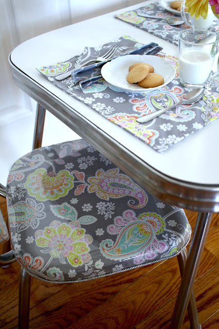 Easy sewing project of reversible kid-sized place mats and cloth napkins for child's table and chair kitchen set