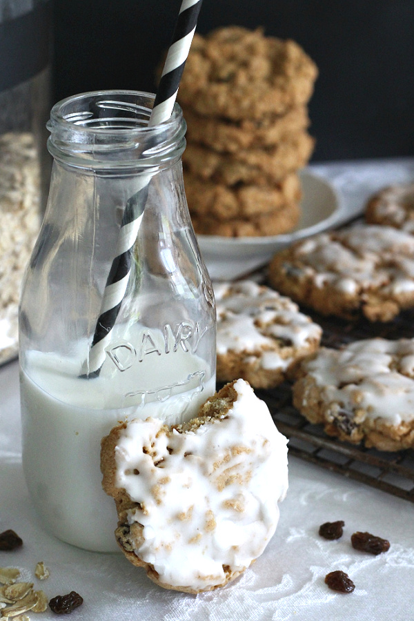 A delicious, old fashioned recipe for Grandma's iced oatmeal raisin cookies. A favorite, frosted cookie perfect for after school snacking.