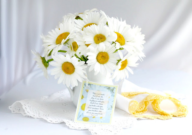 I can share my daisies with you. Shasta Daisies Gift Tags Free printable gift tags with poem for gift-giving.