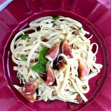 Linguine with Bacon, Figs and Basil