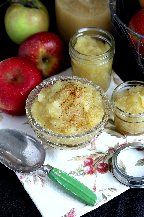 Super easy, homemade chunky applesauce lightly sweetened and with a hint of cinnamon and cloves. Lovely autumn & Thanksgiving side dish using fresh apples.