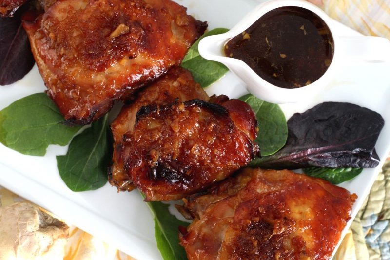 Easy recipe for baked Indonesian ginger chicken with a sticky and delicious sauce. Marinated chicken in a fresh ginger, garlic and soy sauce marinade is then bake until tender and moist. Serve over rice for a fabulous dinner.