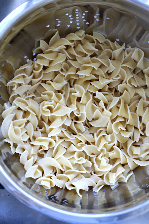 Try something different as a side for a chicken, pork or beef entree. Swiss Parsleyed Noodles is an easy side dish made extra special and flavorful with Swiss and Parmesan cheese and topped with crunchy buttered breadcrumbs.