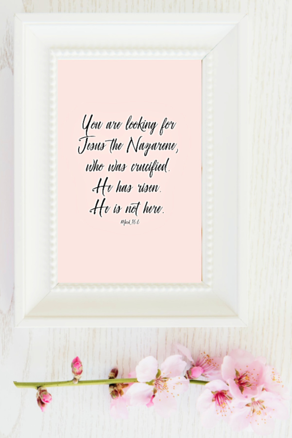 Celebrate Easter with a collection of free resurrection bible verse printables to frame for inspiration, to gift or use as holiday décor. 
