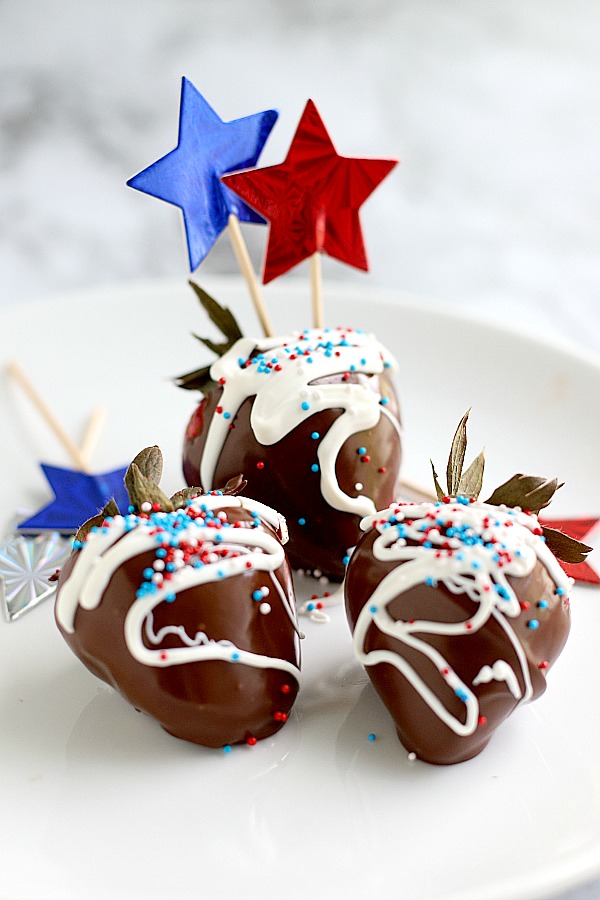 Chocolate covered strawberries, a no-bake and elegant dessert is easier to make than they look. Dipped in melted chocolate and decorated to match a theme, they are a perfect dessert for any occasion.  