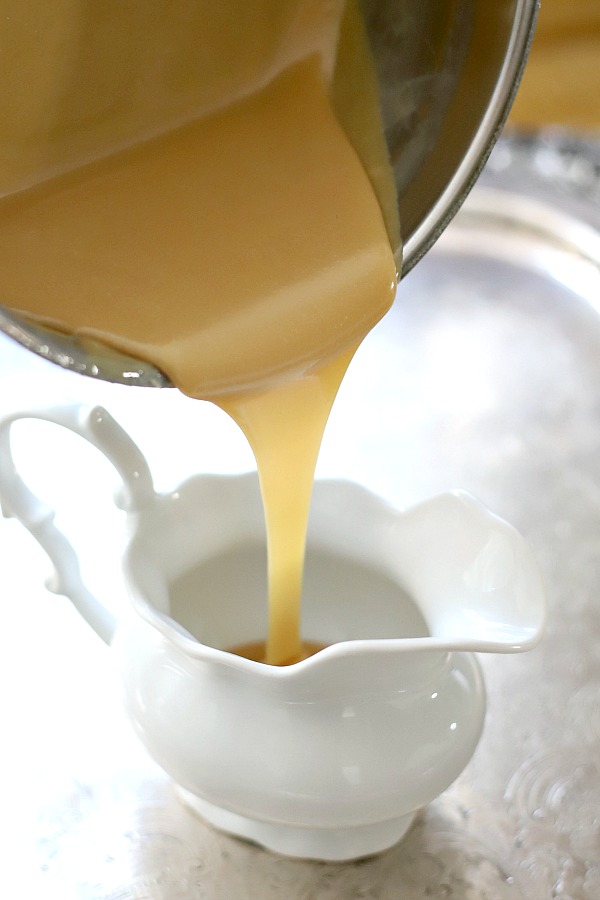 Making homemade caramel sauce is easy and so delicious. Recipe to make on the stove top, in the oven or microwave using sweetened condensed milk. Use on ice cream, apple pie, apple slices, gingerbread, bread pudding and cakes.