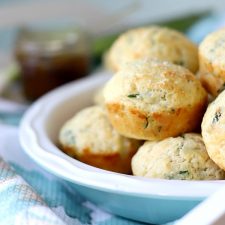 Cheese and Spinach Muffins