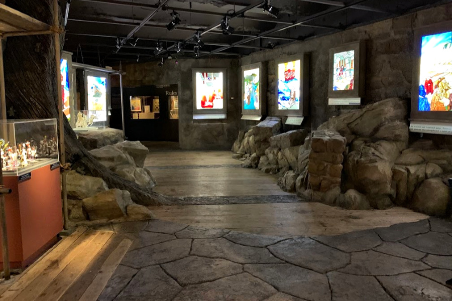 Voyage to Liberty featuring stained glass scenes and Marc Chagall art at the National Liberty Museum. Don't miss this hidden gem when visiting Philadelphia with kids and teens located just two blocks from Independence Mall in historic Old City. 