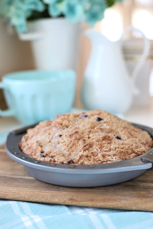 An easy recipe, blueberry buckle coffee cake is a favorite old-fashioned dessert. Moist, delicious with a sweet crumb streusel topping it is just right for snacking, breakfast or brunch.