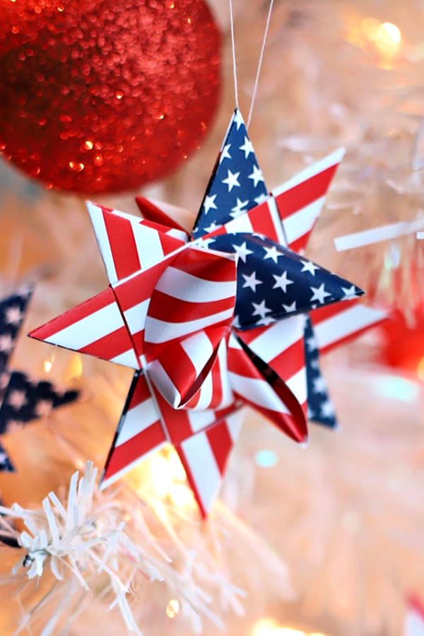 Make patriotic paper star ornaments or banner for 4th of July or Memorial Day. Celebrate America and your military hero with easy how-to video using paper strips. 