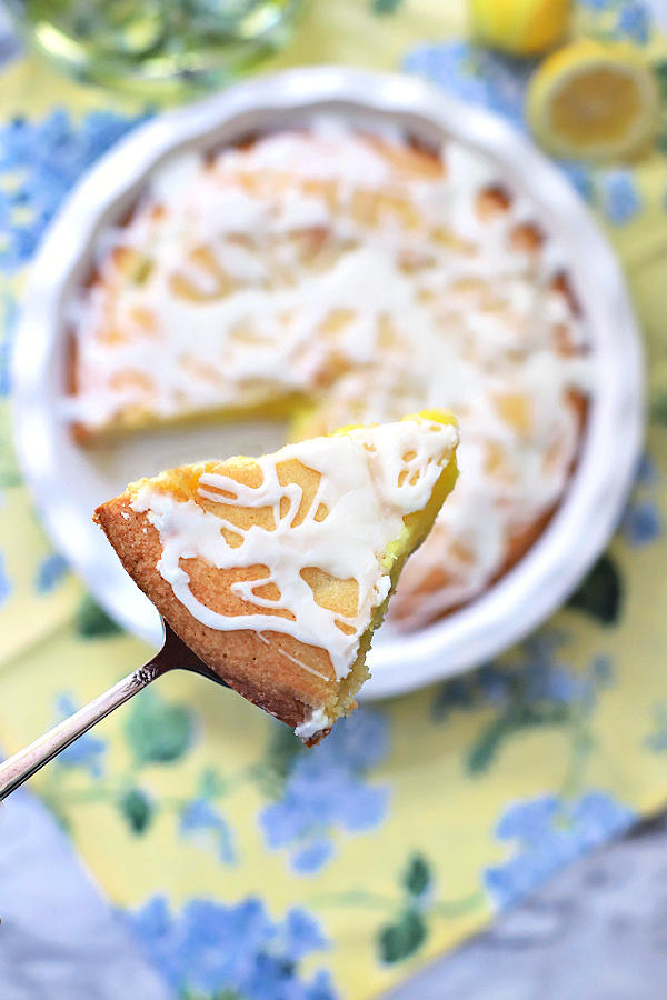 Quick and easy recipe for frosted lemon Danish pie. Similar to bars, with the perfect balance of tart and sweet using pie filling. 