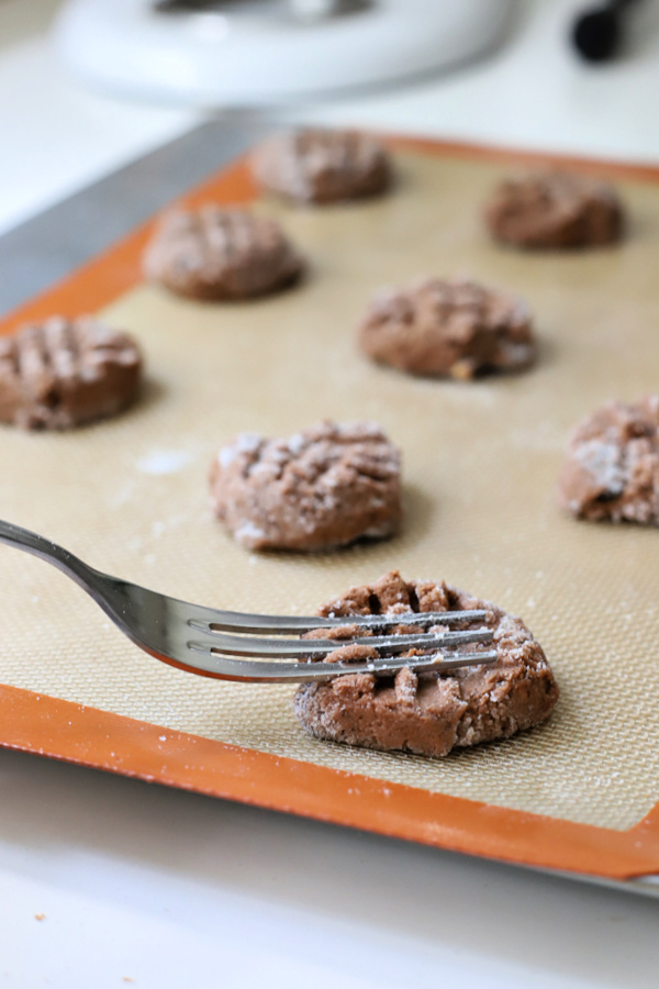 Criss cross chocolate peanut butter cookies.