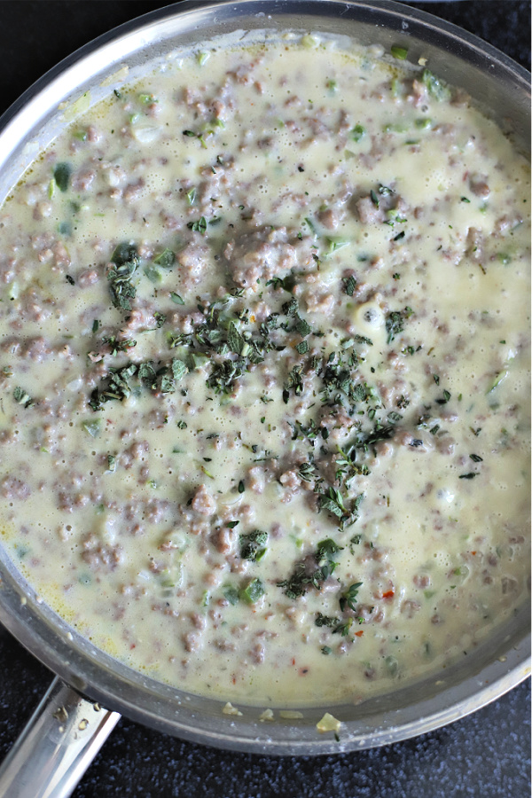 ready to serve old fashioned country sausage gravy