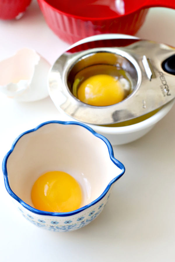 Separating egg yolks for chocolate cream pie