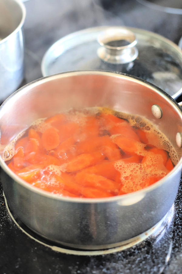 Cooking carrots for creamy cheese sauce