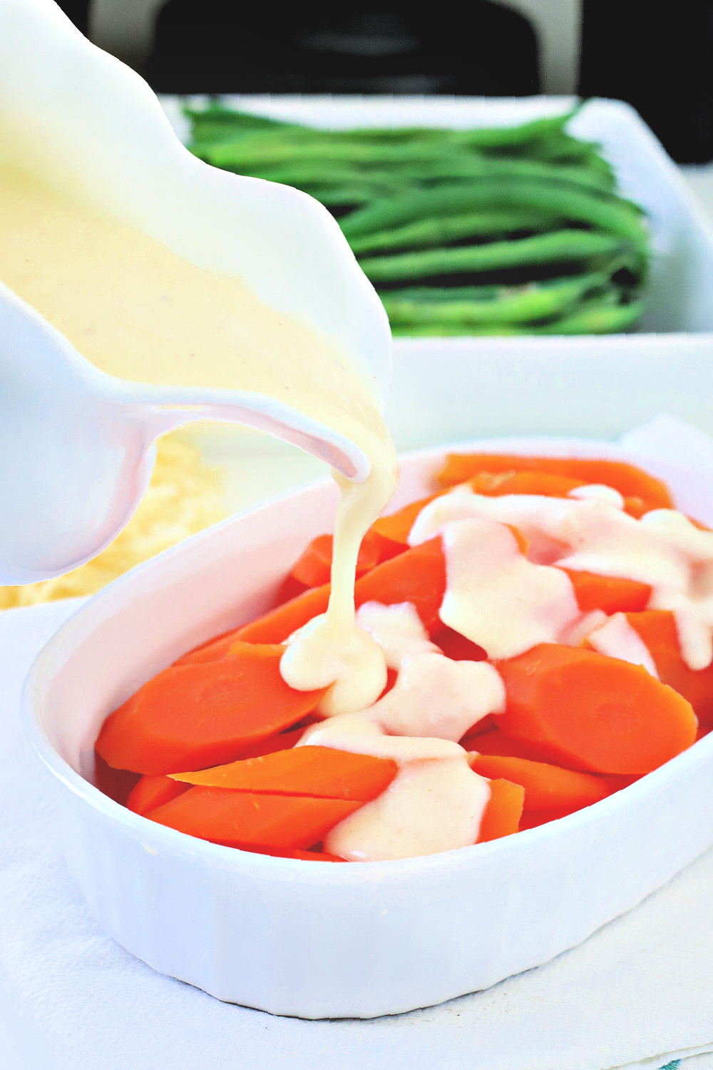 Recipe for creamy cheese sauce for veggies and cooked carrots