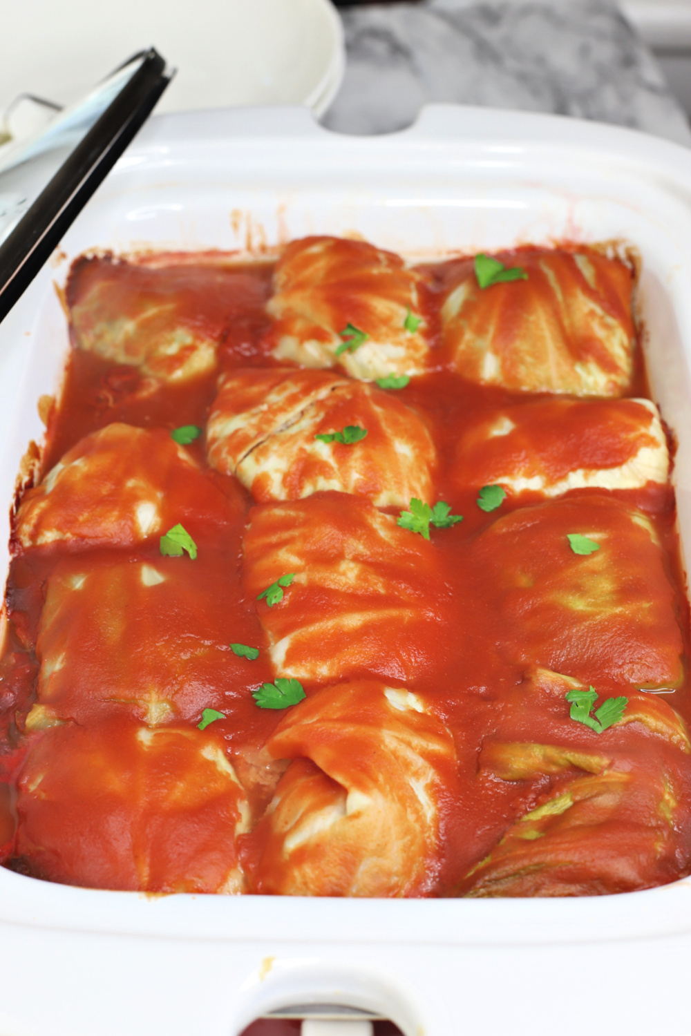 Easy recipe for how to make Swedish cabbage rolls with sauce.