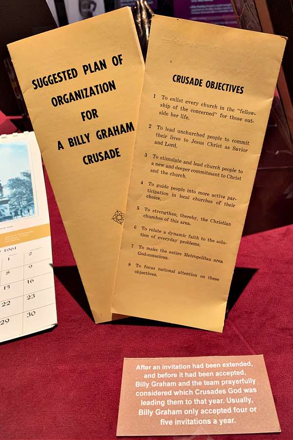 Billy Graham Library Crusade pamphlets