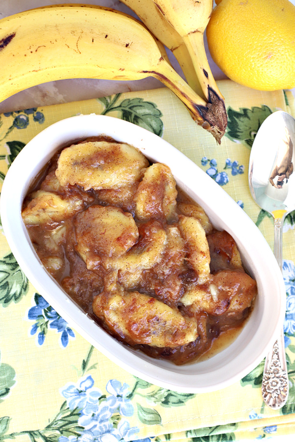 Brown sugar and cinnamon fried sautéed bananas for topping French toast or ice cream dessert.