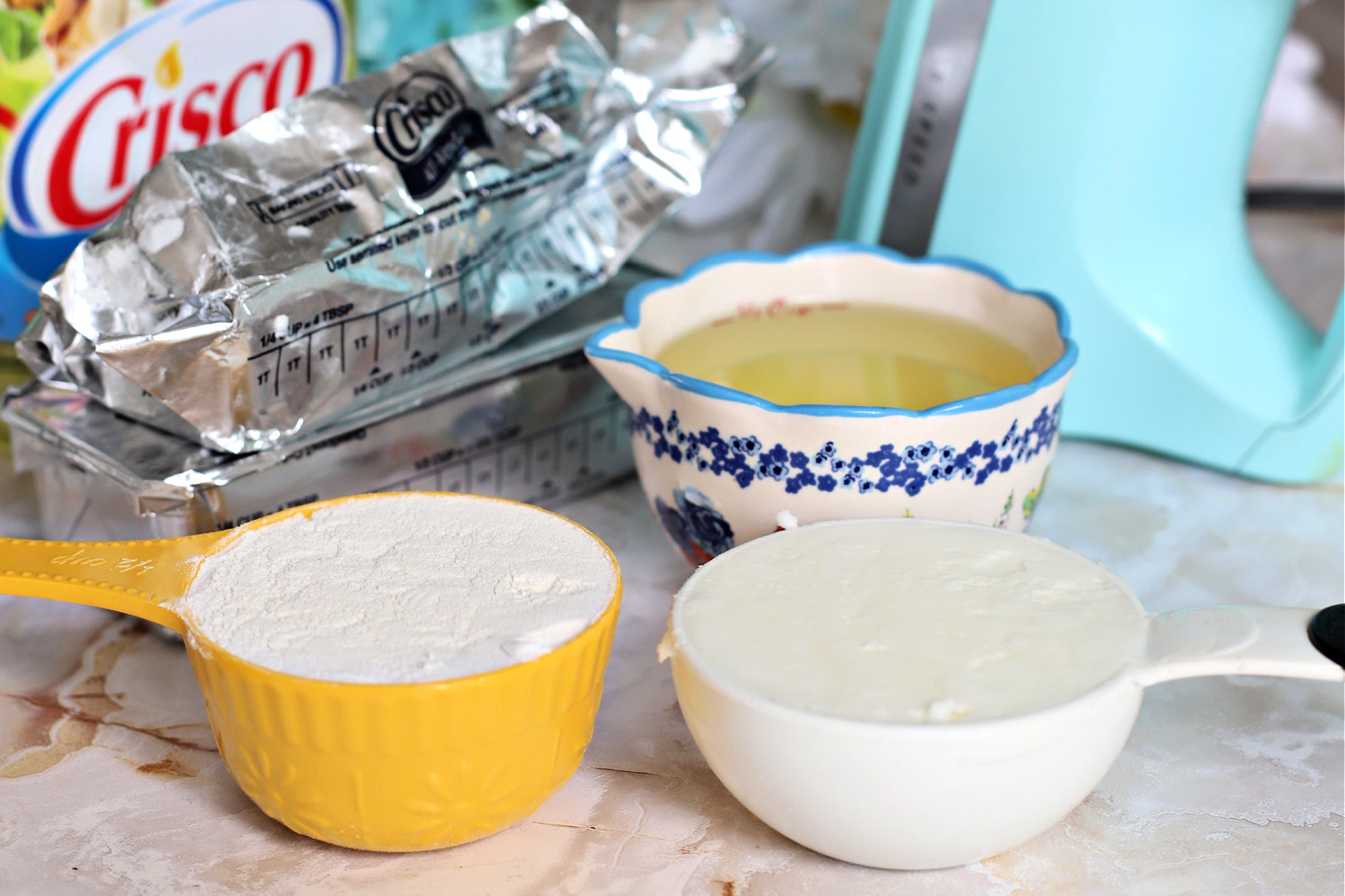 3-ingredients for making Goop easy cake pan release for baking.